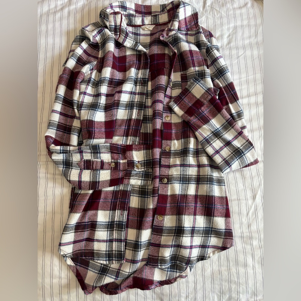 Aeropostale Plaid Shirt in Red and White